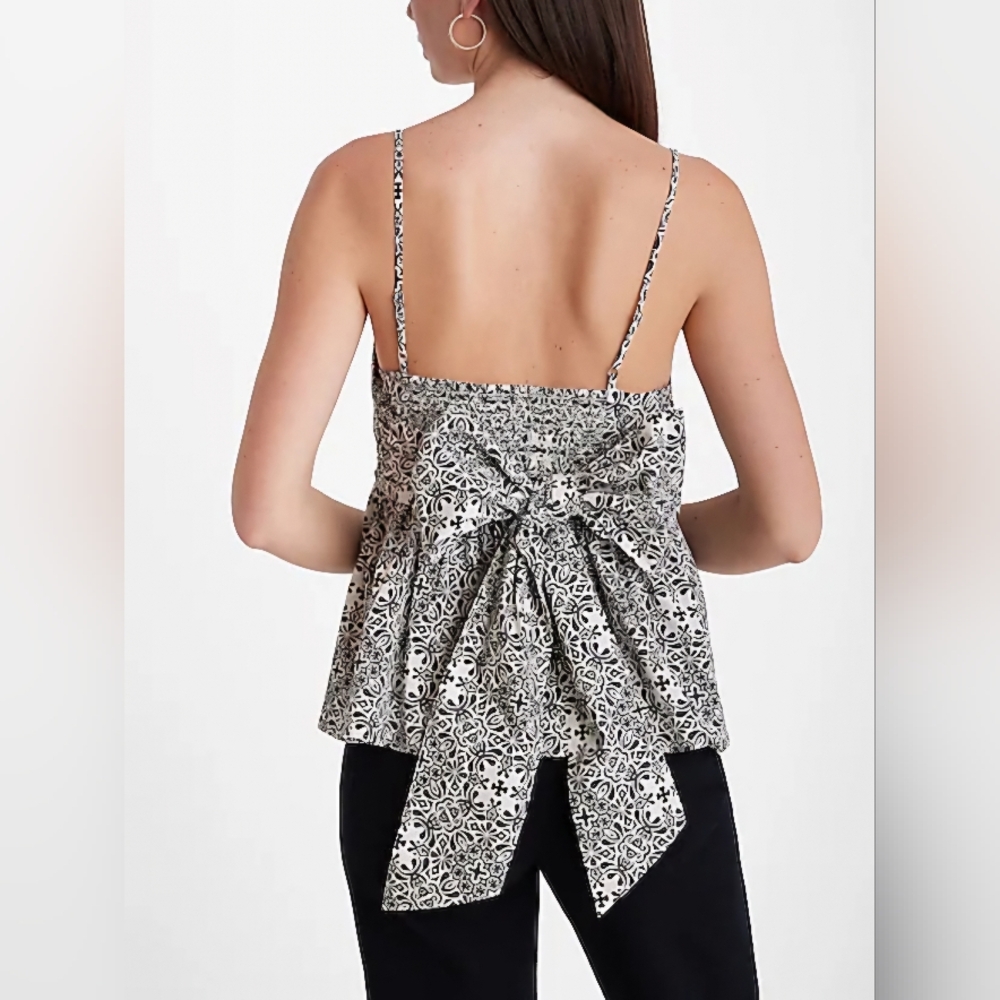 NWT Express Tie Back Top